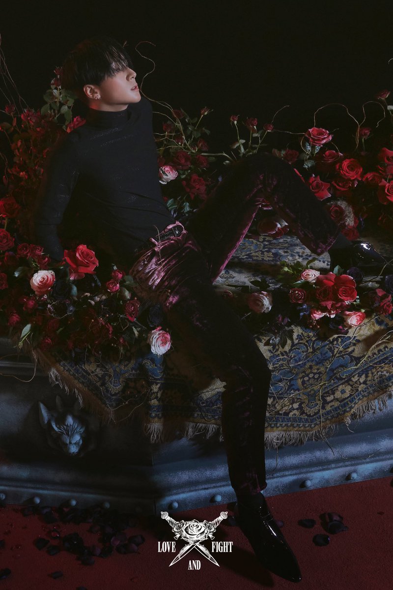GROOVL1N_GTCK's tweet photo. [#RAVI]
라비(RAVI) 2ND LP [LOVE&amp;FIGHT] 
CONCEPT PHOTO 1❤⚔🖤

#라비 #LOVEandFIGHT
2022.02.08.6PM #COMINGSOON https://t.co/dzDAyiiZhR