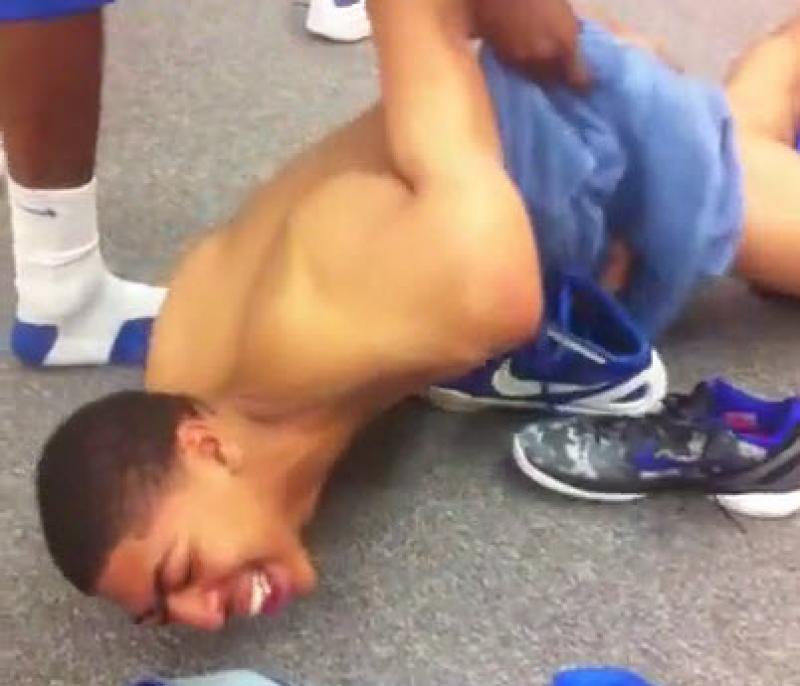 If Anthony Davis scores 25+ points on his return, we will buy a person who likes this tweet a PS5. Must be following