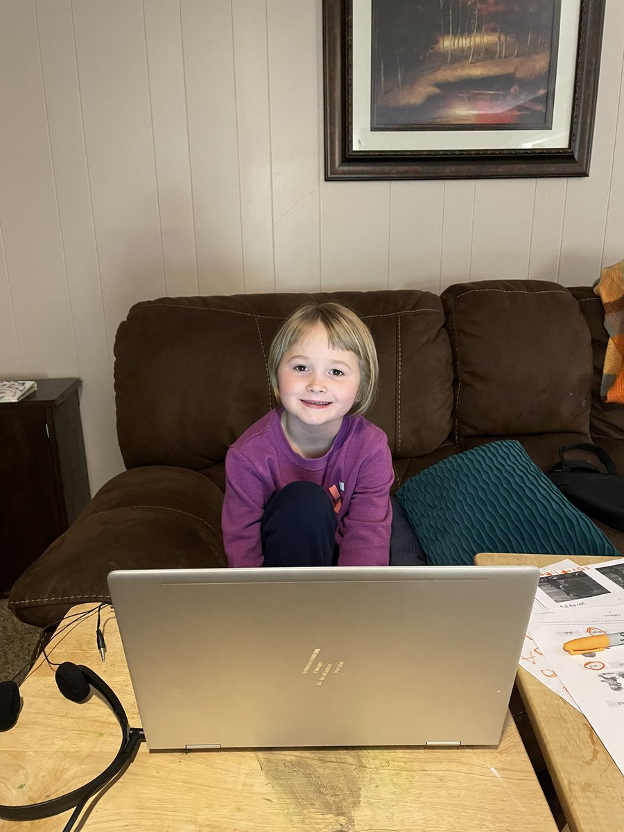 MmeLile's tweet photo. AMI day #1- Thank you for the work that went in to make it go well! My girls are learning and loving it! @DHElementary @officialSPS @NicholeLemmon https://t.co/ujdTRDLLKl