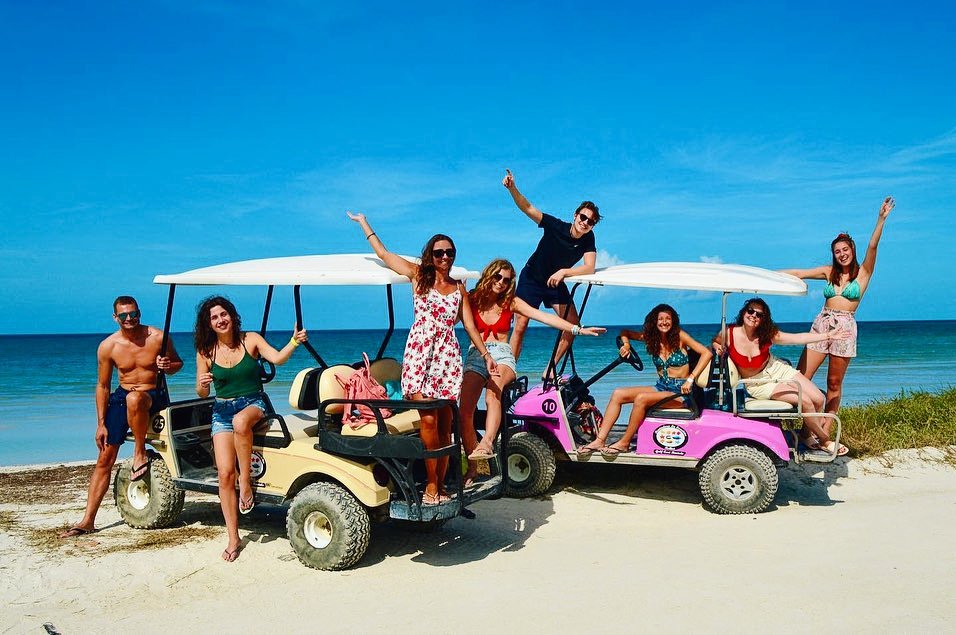 Come2Mexican's tweet photo. Estas son las 3 mejores opciones para descubrir y disfrutar de #Holbox🌊🌴
¡No olvides acompañar tu experiencia con una refrescante e inigualable agua de coco del Caribe Mexicano!🥥 https://t.co/fk3WjVyEqu