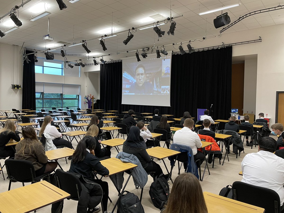 Today we were joined by <a href="/BBCRosAtkins/">Ros Atkins</a> and Josie Verghese from <a href="/BBCYoungReport/">BBC Young Reporter</a> to talk to us about the role of the media in a democracy, their career journeys and top tips for aspiring journalists. An amazing opportunity, and we all learned a lot!