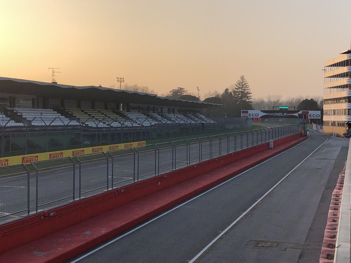 Hello <a href="/autodromoimola/">Autodromo di Imola</a>👀