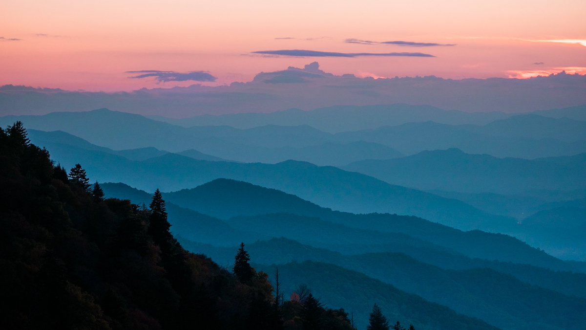 nev_in_color's tweet photo. photos i took in the mountains. https://t.co/ESQgFofbks