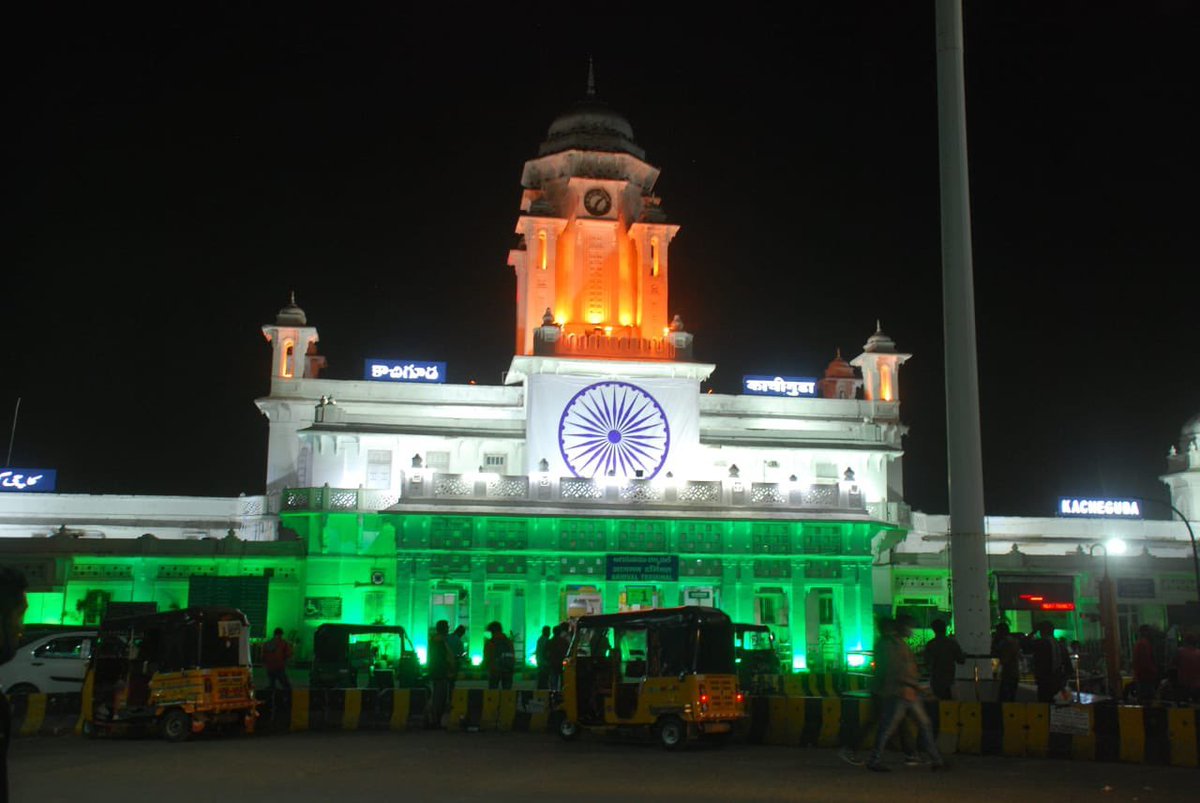 htTweets's tweet photo. #Telangana | Kacheguda Railway Station lit up with tricolors on the eve of 73rd #RepublicDay 

📸 @RailMinIndia https://t.co/6KmTdJJkPx