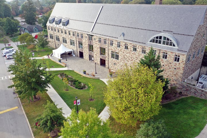 NaveNewell's tweet photo. It's #TransformationTuesday! The entrance to the Whitehead Campus Center at Haverford College was redesigned to create a serene, yet dynamic environment. Read more: https://t.co/g4aodZipRc #beforeandafter #landscapedesign #hardscapedesign #campusprojects #civilengineers https://t.co/at00P5D9Nj