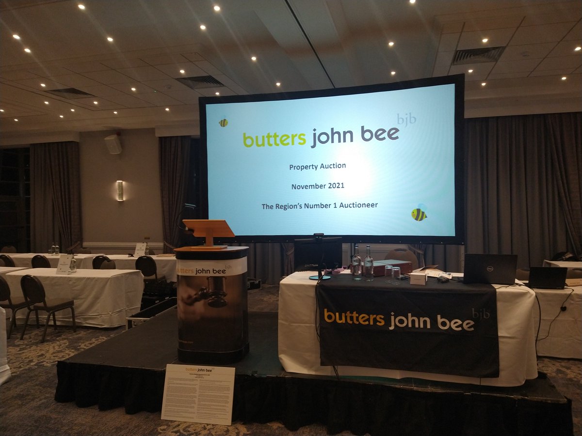 If you are planning a conference or event, we can help with your AV, Screens and Stage hire!

Please call 0330 1224321 or email sales@hipswing.co.uk for a quote!