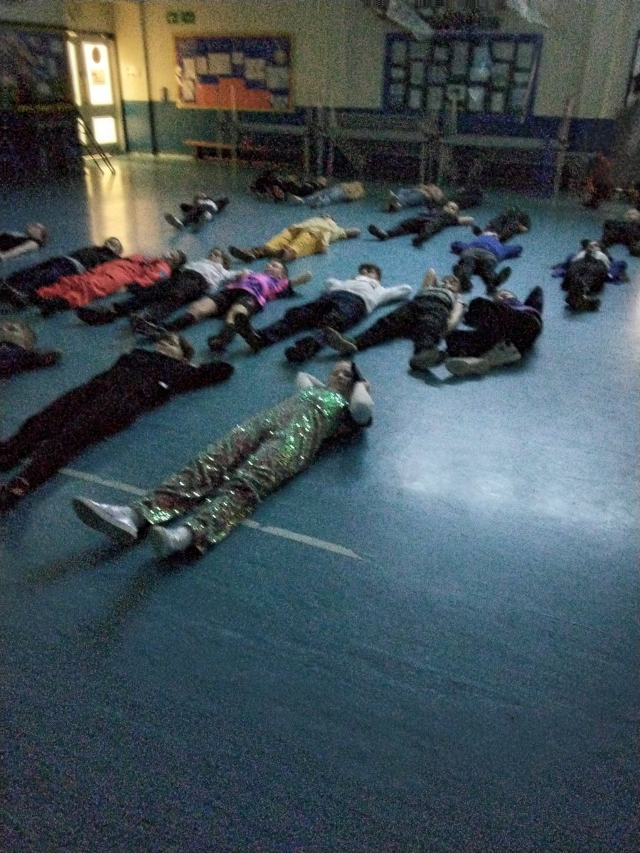 DeltaGreengates's tweet photo. Year 5's Space Day was out of this world! Well done astronauts, you've now graduated from Space Training! #astronauttraining #Year5GG #TeamGGScience @esa https://t.co/aJfX52nGBO