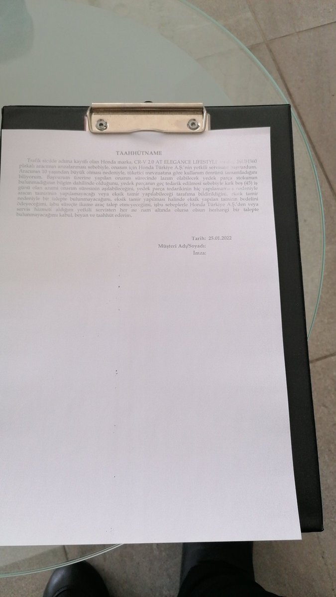 #HondaTR #Hondaハート #AXA #Honda AXA Sigortaya müşterilerinize sigorta yaparken söyleyin kaza yaparlarsa araçları 10 senelikse servise getirmesinler. Yoksa olacaklardan kendileri sorumludur.Sanayiye götürsünler. Zaten honda 10 sene sonra kullanılacak araba değil.Diye söyledimi?