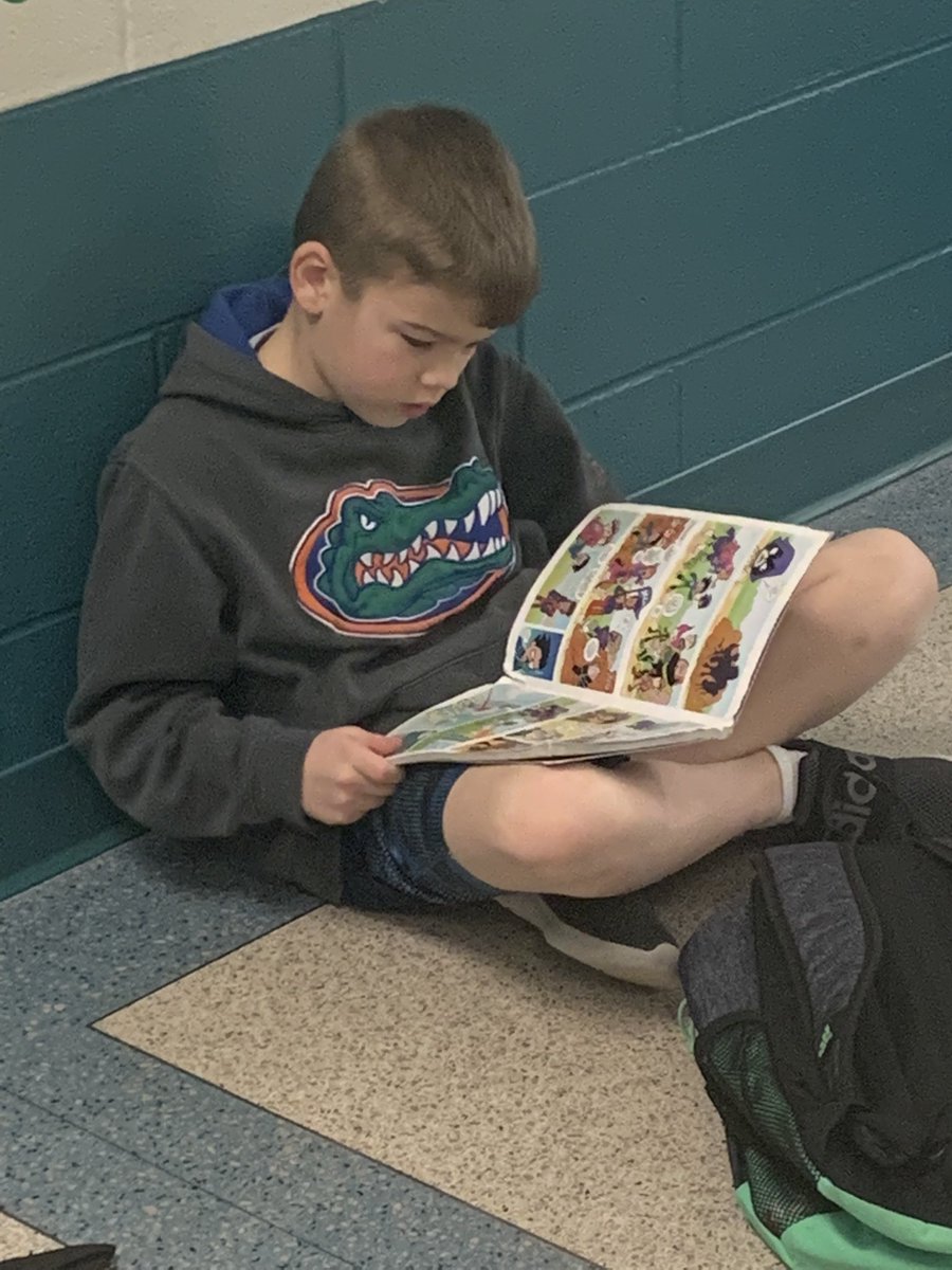 Riversidereads's tweet photo. Anytime is a good time for a great book! #HCSLibraryMedia #RESCHIEFSREAD https://t.co/o6R0akqgma