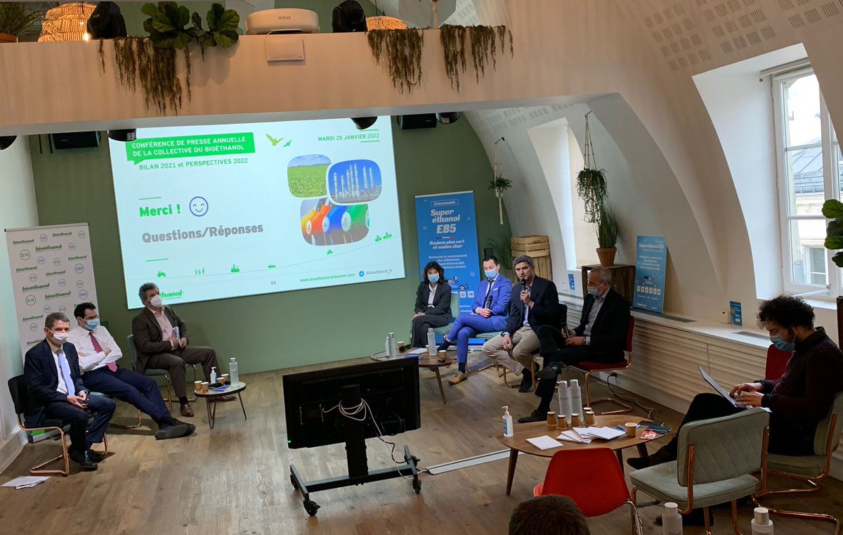 louiscarlVIgnon's tweet photo. À l’occasion de la conférence de presse #bioéthanol organisée par le #SNPAA, j’ai évoqué les objectifs de @FordFrance en matière de transition vers l'électrique. En 2022, le Ford Puma Flexifuel #E85 sera hybride et disponible en version EcoBoost Hybrid (mHEV) #Bringontomorrow5 https://t.co/owxJRbMlOd