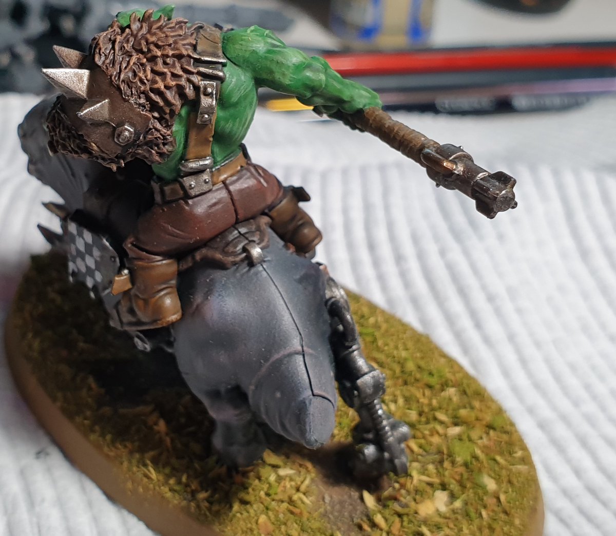 ElCone93's tweet photo. Hobbystreak day: Feels good to be back painting orks. Mob rule is still balls in 9th but damn, I love me some squig hogs.
#hobbystreak #WarhammerCommunity #warhammer40k #orks #squighog https://t.co/2xtOYlgoYe
