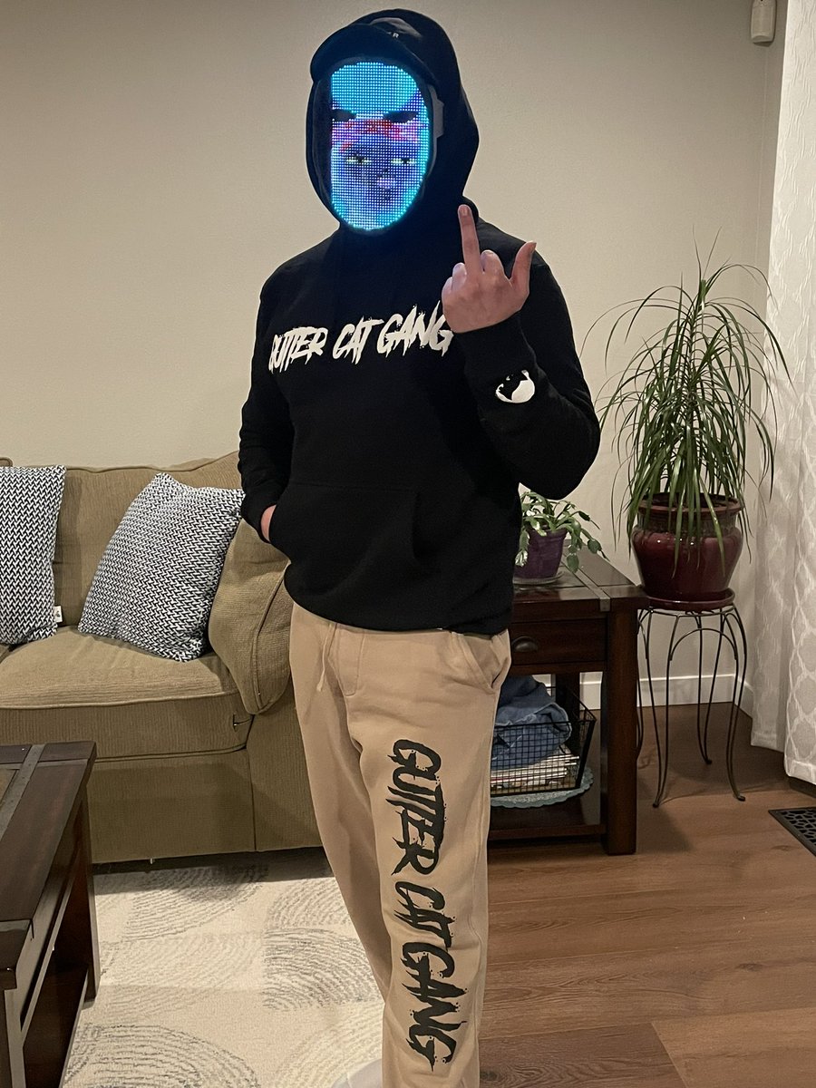 FF_V12's tweet photo. Gm☀️

It’s a @GutterCatGang day today, love the merch and as always great quality🤝 #GutterMerch https://t.co/gcjRi7kKmM