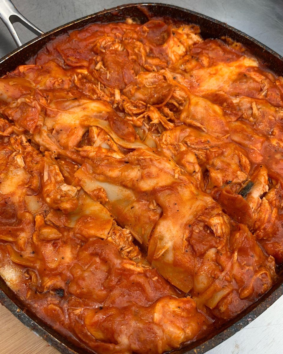 TuManana13's tweet photo. Lasagna en sartén😋 nos preparó hoy el @chefhector507 https://t.co/9AB55uEOGw