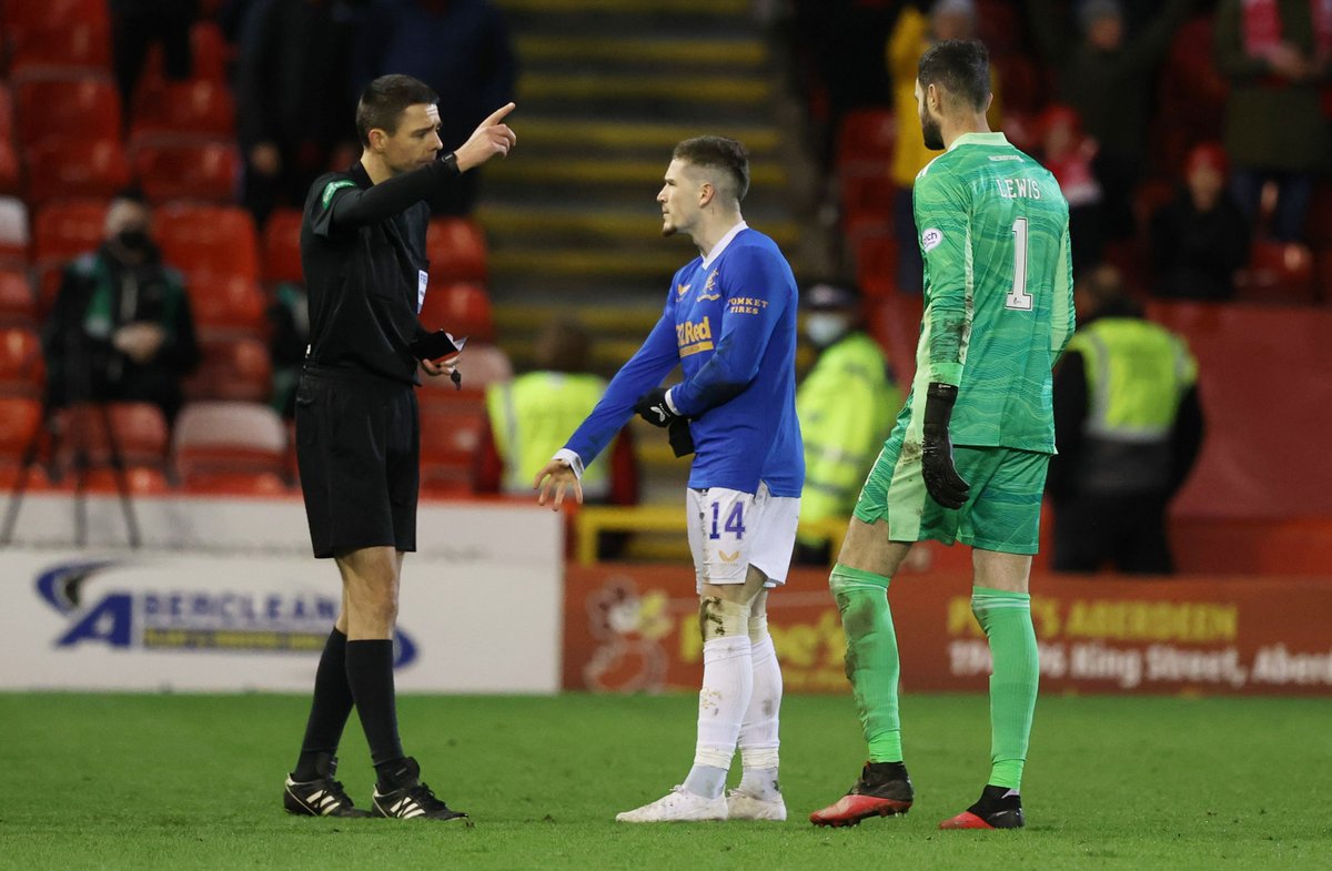 ScotExpSport's tweet photo. EXCLUSIVE❗️

🗣️"I haven’t seen any protection of Kevin from the attacks he has been getting which I think is pretty appalling."

Kevin Clancy 'abandoned' by SFA after Aberdeen-Rangers powderkeg as former official say referees could QUIT game

https://t.co/pbamqXJSVw https://t.co/mNQ9yARvwp