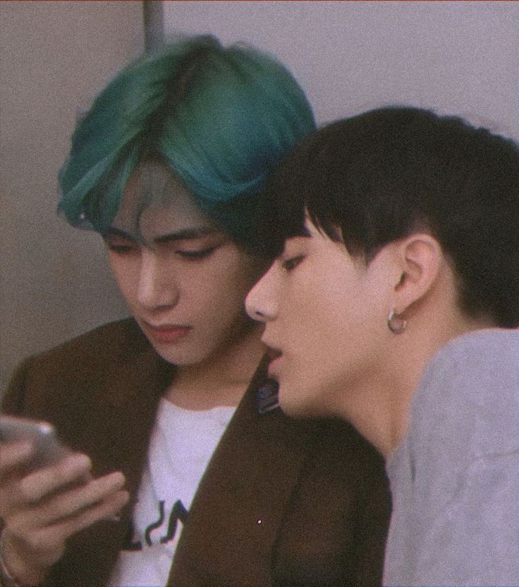 kvsdaxi's tweet photo. happy taekook day!! https://t.co/QZ5QQ9hfNM