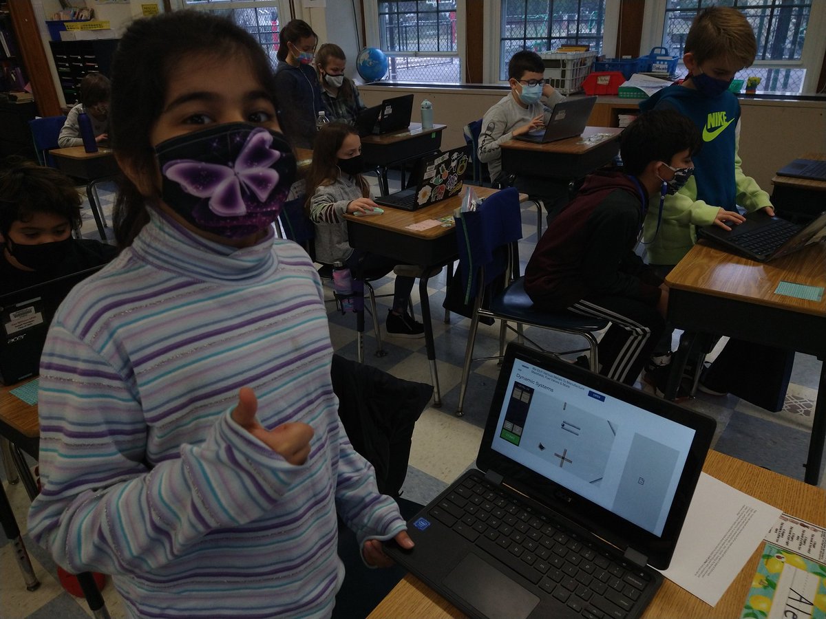 NSComputerTech's tweet image. @NSComputerTech 3rd & 4th gr ss are learning about engineering careers and then testing their engineering skills with problem solving, perseverance and team work. Love hearing them cheer when they figured it out on their own. @NorthSideEW @EWSDTech @EastWillistonSD