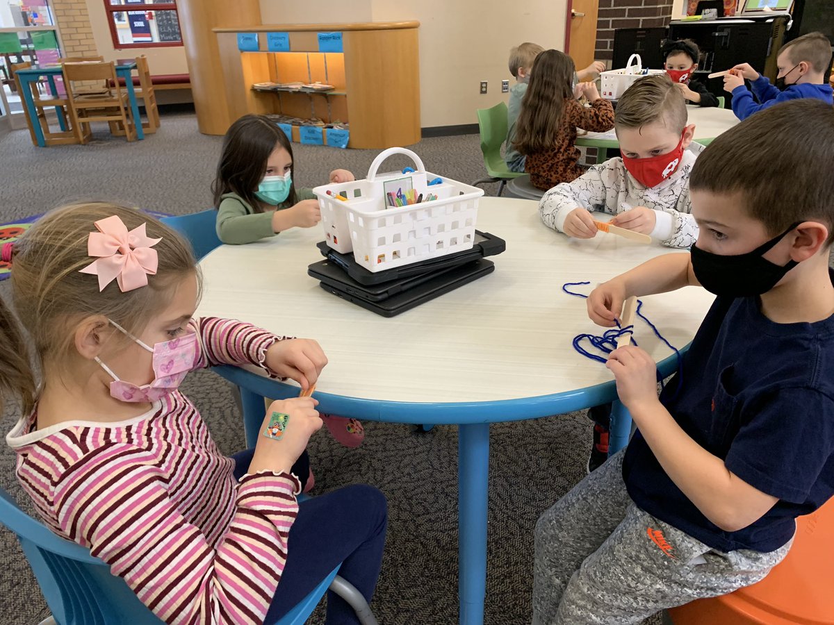 BigTreeReads's tweet image. Kindergartners celebrated the Caldecott announcement yesterday by reading “Extra Yarn” by @macbarnett and creating sweaters with extra yarn for their stick 🐶 or stick 🐱