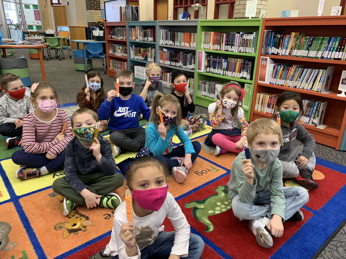 BigTreeReads's tweet image. Kindergartners celebrated the Caldecott announcement yesterday by reading “Extra Yarn” by @macbarnett and creating sweaters with extra yarn for their stick 🐶 or stick 🐱