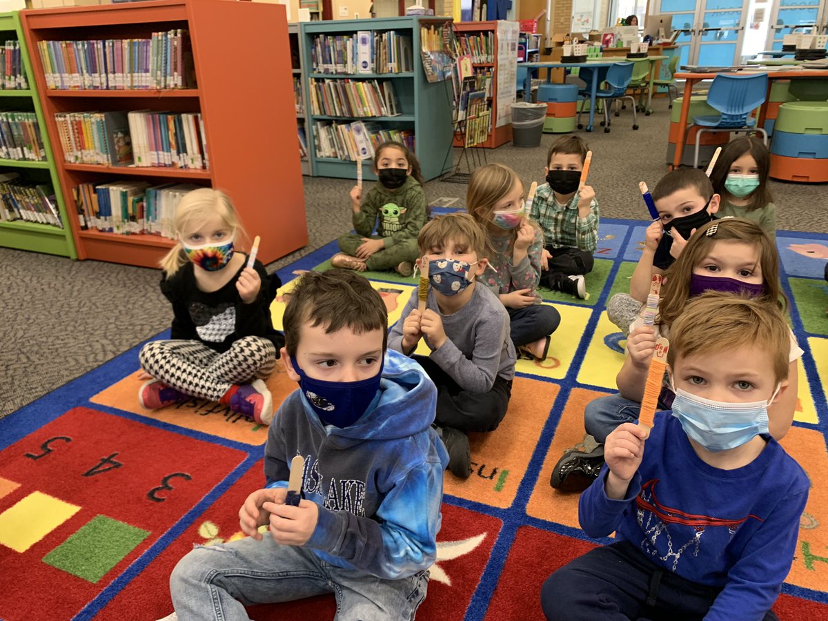 BigTreeReads's tweet image. Kindergartners celebrated the Caldecott announcement yesterday by reading “Extra Yarn” by @macbarnett and creating sweaters with extra yarn for their stick 🐶 or stick 🐱