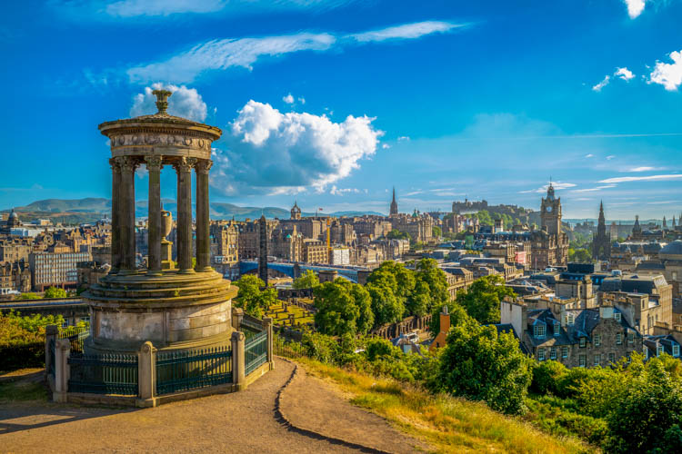 #BurnsNight got you in the mood for all things Scottish?🏴󠁧󠁢󠁳󠁣󠁴󠁿

We can deliver your team building event at any venue across Scotland (and the UK) as we own &amp; operate all our equipment

Whether you want castles &amp; lochs or to be in one of Scotland’s major cities>bit.ly/3tZyMiO