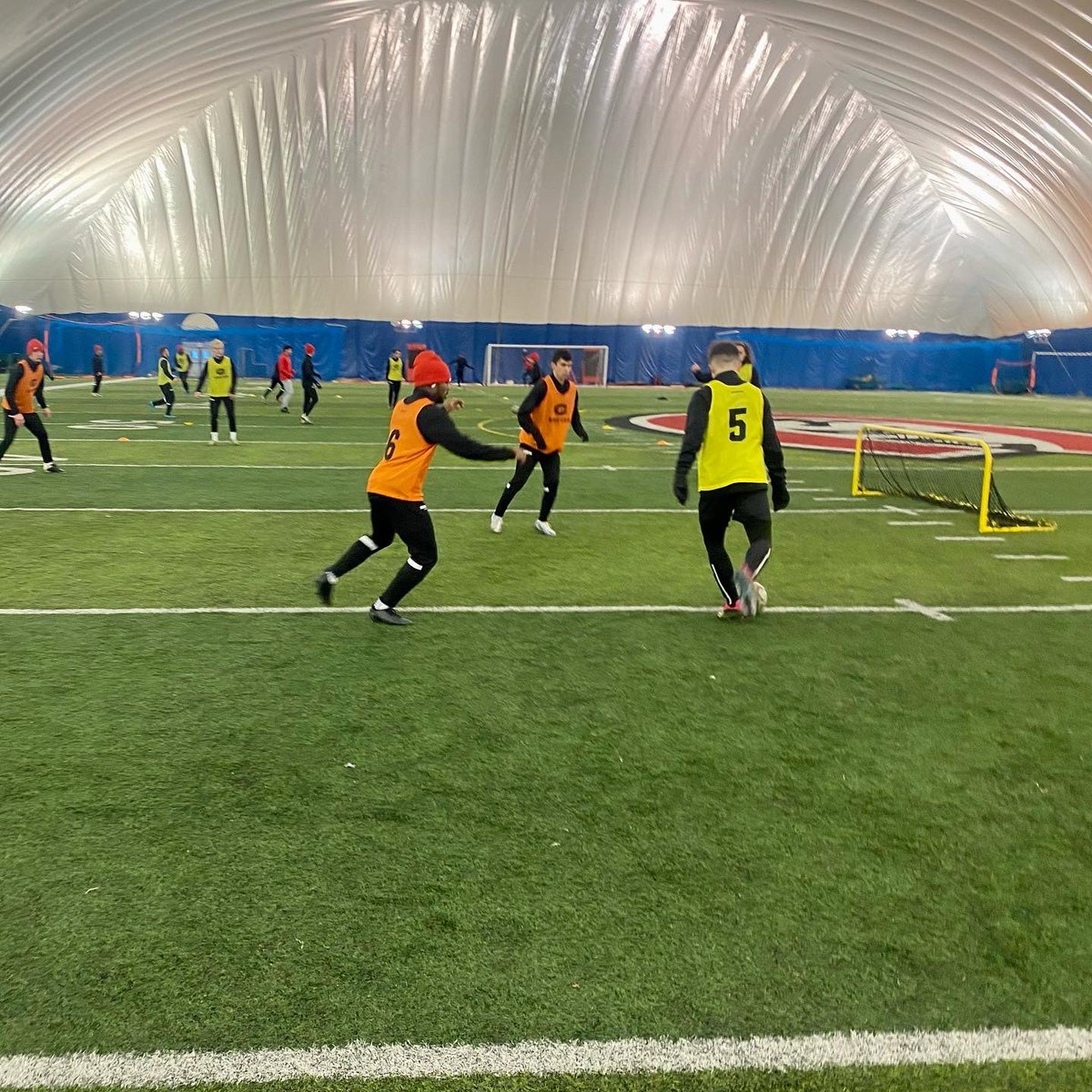 SCSUMSOCCER's tweet photo. Feels good to be back. Spring season underway ✅🐾 https://t.co/Sr5P9p2PKl