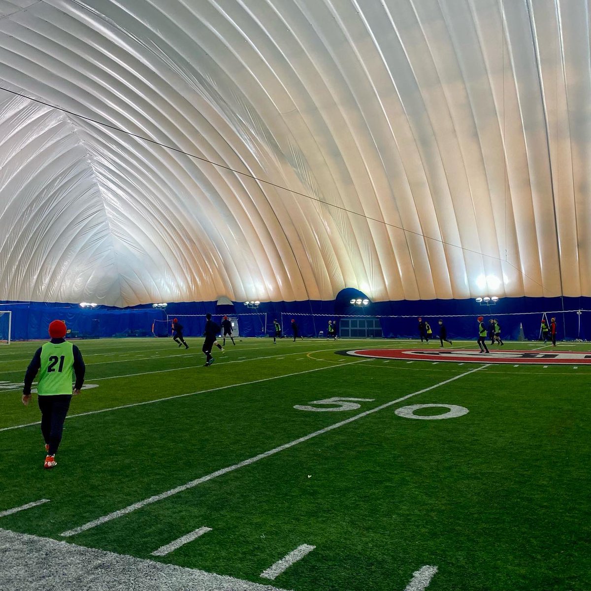 SCSUMSOCCER's tweet photo. Feels good to be back. Spring season underway ✅🐾 https://t.co/Sr5P9p2PKl