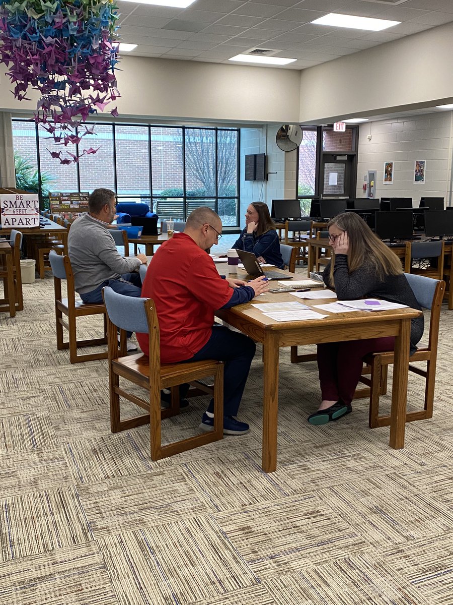 LisaPearceEdS's tweet photo. Happening now! PL - Amp UP your instructional strategies! #Hattie #VocabularyAquisition #Tone #DOK3 #DOK4 #SpeedShare #PLC @JacksonHighSch1 @Sherrystclair https://t.co/tF5i2PCBOI