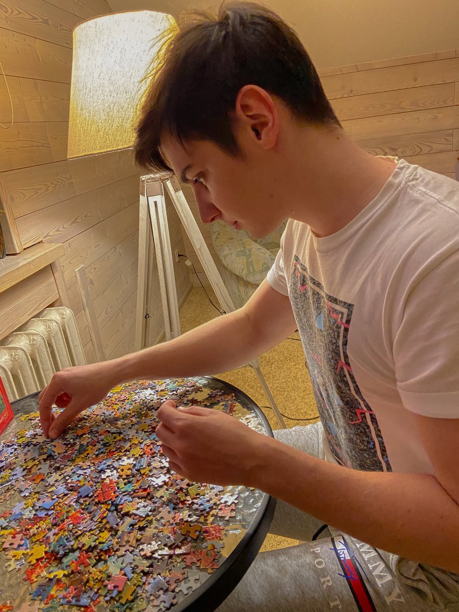 PolinaPatya's tweet photo. заказал супчик, помыл посуду, принёс лекарства и витамин С...и ещё можно перечислять до бесконечности https://t.co/pEbCUxoONO