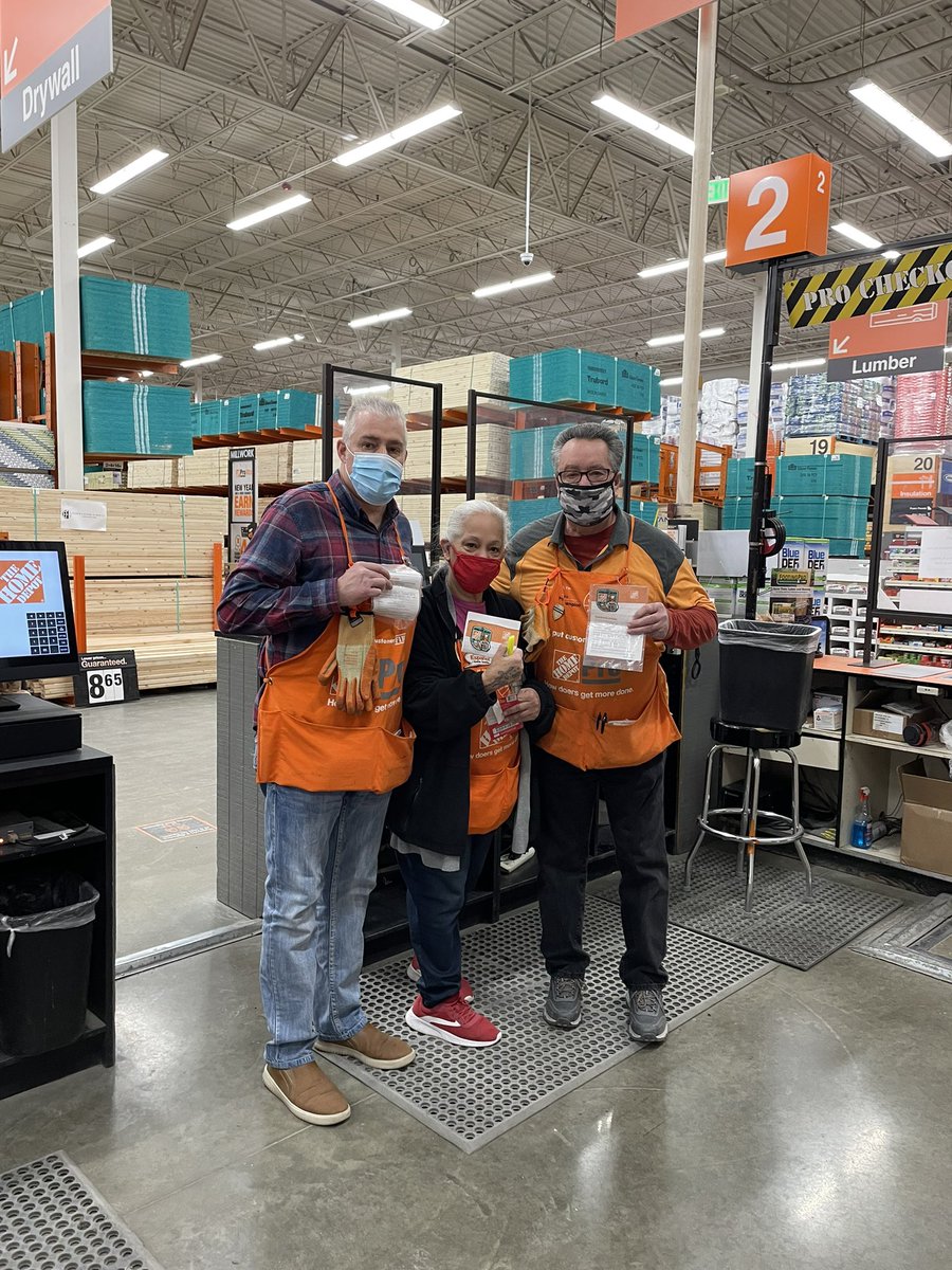 Michelle Young (@michel9398) on Twitter photo Thank You Angie, Mike and Jeff for delivering excellent Customer Service to our PRO Customer! Angie is also the Credit ROCKSTAR here at 2011! <a href="/BPlantenberg/">Brody Plantenberg</a> <a href="/ThdPostRd/">POSTRoadHd</a> Thank You Angie, Mike and Jeff for delivering excellent Customer Service to our PRO Customer! Angie is also the Credit ROCKSTAR here at 2011! <a href="/BPlantenberg/">Brody Plantenberg</a> <a href="/ThdPostRd/">POSTRoadHd</a>