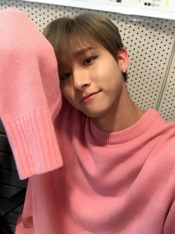 Julia_20PP's tweet photo. #HBDtoIM
happy b-day best maknae!🎉🎊❤ https://t.co/w4vnkbjmJv