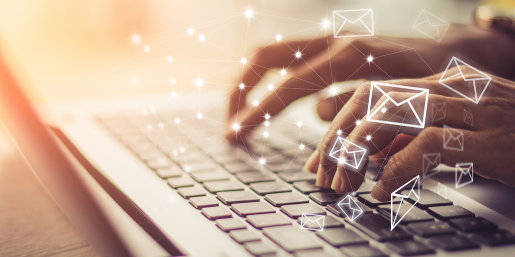 Visage_Jobs's tweet photo. Wondering what the best #API vendor is for #EmailSourcing for your company? 📧  Take a look at our discovery: https://t.co/rquF3UpR2g https://t.co/RFgWcQM1cy