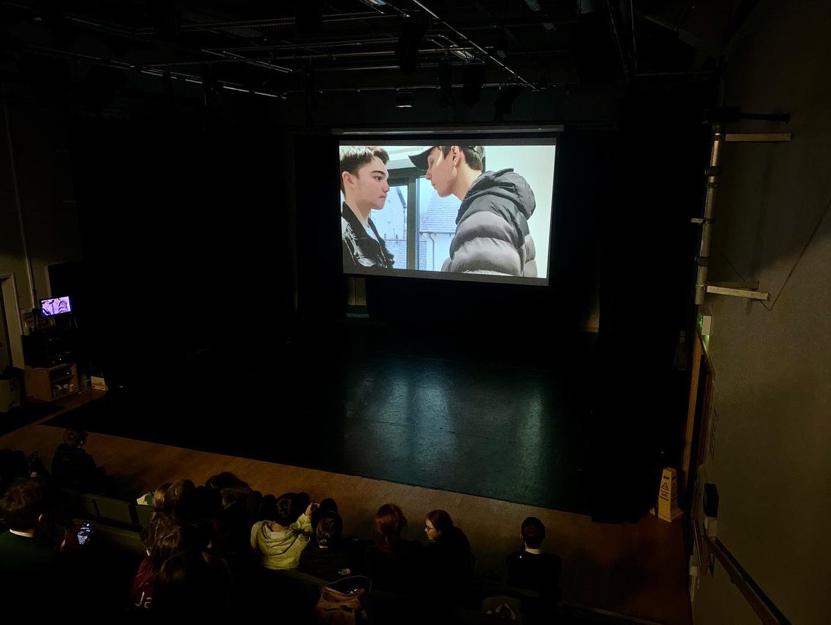 QEStudio_DDMT's tweet photo. Youth Theatre have been working on soap operas in the after school rehearsals. Yesterday they got to watch their hard work on the big screen @QES_KL 🎭👏🏻 https://t.co/UWwgMMss7w