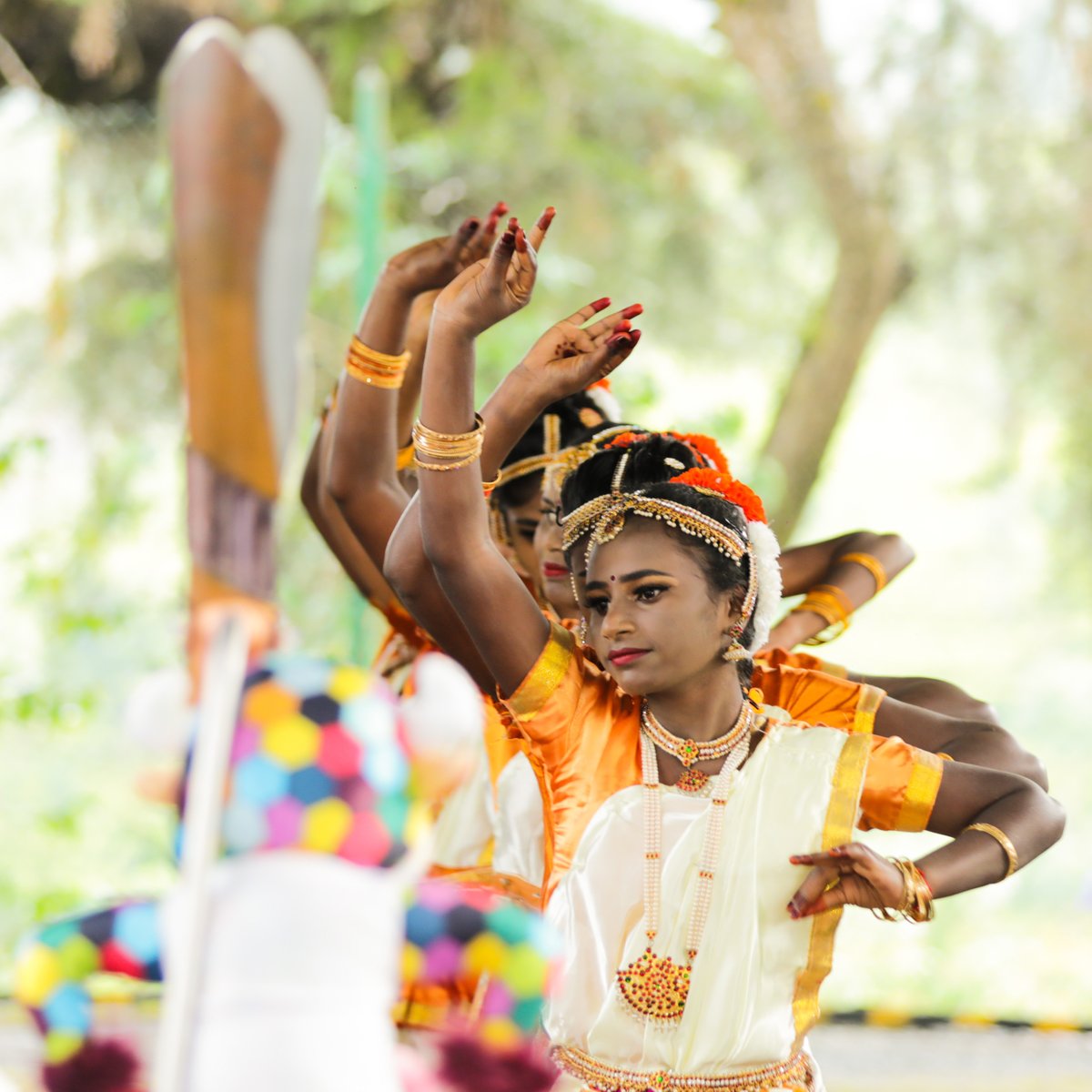 birminghamcg22's tweet photo. Check out the Top Images from #QBR2022's time in Sri Lanka! 🇱🇰 

The Baton spent two days exploring the beauty of the country, including a visit to the Victoria Dam, and to the Kirkoswalk Tea Estate.

Follow the journey at https://t.co/Fo2titS02M https://t.co/3BLI0wajkl