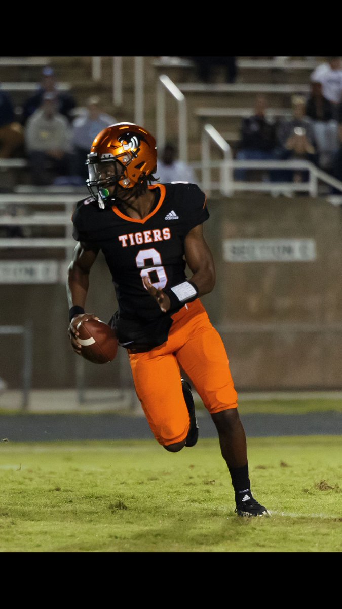 #AGTG After a great talk with <a href="/CoachBHodges/">Ben Hodges</a> Blessed to receive an opportunity to Continue my Academic And Athletic Career at <a href="/racersfootball/">Murray State Football</a> <a href="/RileyElite3/">Riley Howard III 🇲🇭</a> @HoptownFootball <a href="/_Elite3/">ELITE 3</a>