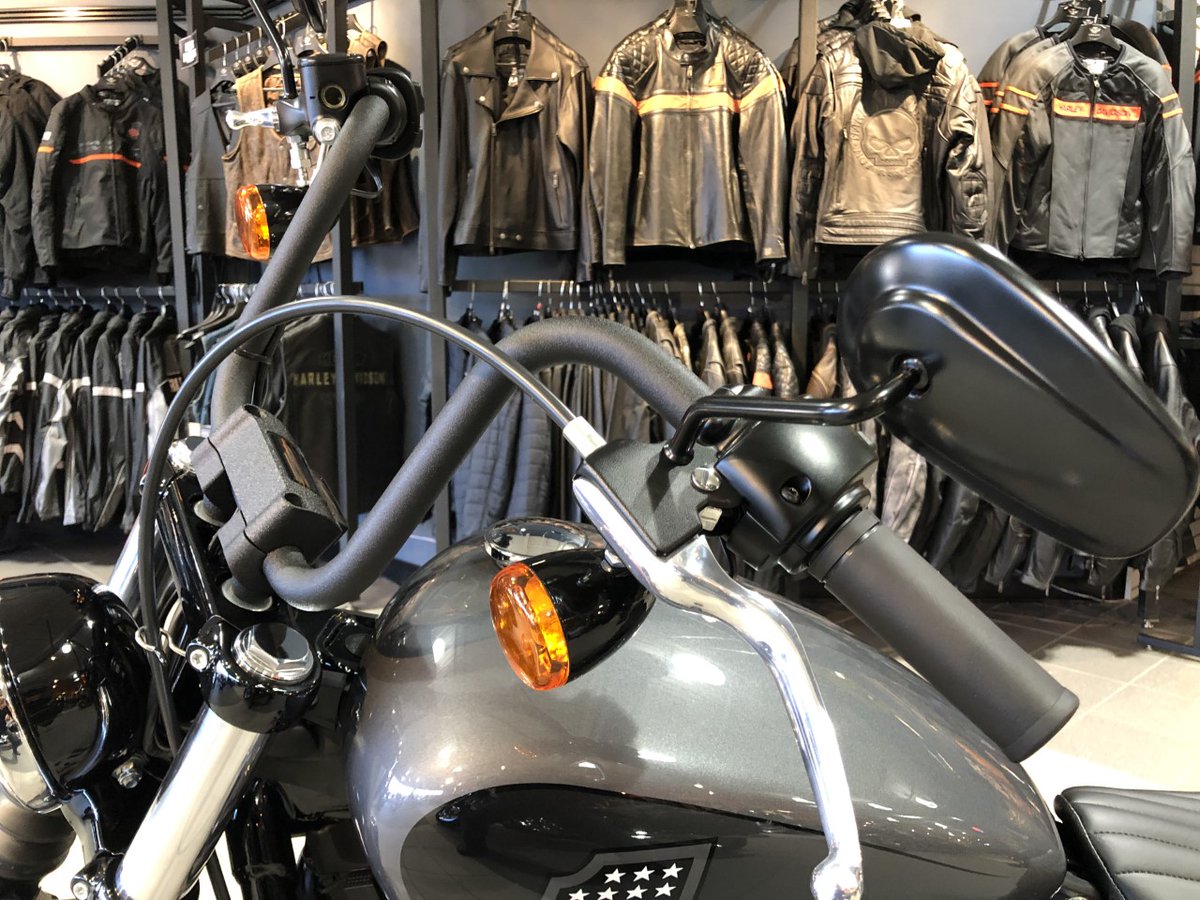Attitude/Altitude Adjustment?
From stock, to in progress, to VERY cool!
What can we customize for you?? #harleydavidson #harleyriders #suffolkhog