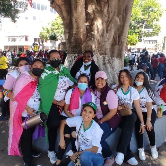 arcoirisghn's tweet photo. #25Enero Celebramos el Día de la Mujer Hondureña, conmemorando 67 años del acceso al voto y con la nueva presidenta Xiomara Castro.

¡Muchas felicidades! 💚💜 https://t.co/WNk2AHjwPZ