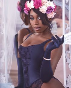 InferaliaME's tweet photo. 𝑺𝒂𝒄𝒆𝒓𝒅𝒐𝒕𝒊𝒔𝒂 𝑺𝒖𝒑𝒓𝒆𝒎𝒂: Eleonora

FC: Normani

Historial: La cabecilla del divineo negro, creencia de la isla Selvadorada.

Personalidad: Debido a su naturaleza de serpiente, es provocadora, sensual, elocuente. Obviamente también es una diva. https://t.co/n2eHg2Bb6K