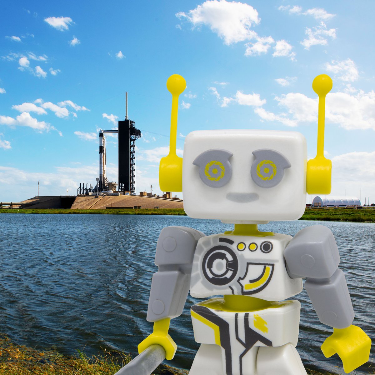 Bye-bye Earth! I'm off to the ISS.
#ESAxPLAYMOBIL #ROBertknows #PLAYMOBIL #ISS 
<a href="/astro_matthias/">Matthias Maurer</a> <a href="/ESA_de/">ESA auf Deutsch</a> <a href="/esa/">European Space Agency</a>