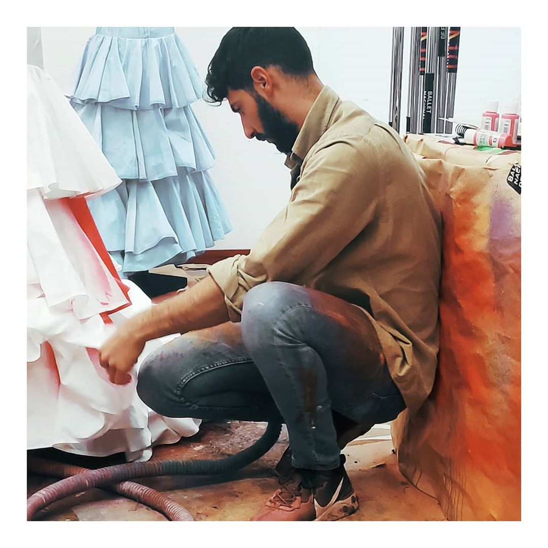 balletnacional's tweet photo. En el #HomenajeMarioMaya incluido en el programa #Invocación hemos reproducido el vestuario original de su obra #DeLoFlamenco
👨🎨 Juan Andrés Amaya ha pintado a mano parte del vestuario 👗🎨 como en el montaje original de #MarioMaya
📆 Próximas funciones: https://t.co/s7oKT44NkW https://t.co/ZDB6v9RFJg