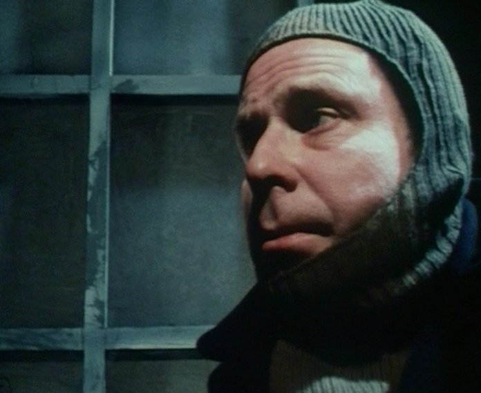 Colditz - Gone Away Part Two: With The Wild Geese (25th January 1973). Balaclavas at the ready as Grant, Muir, Carrington and Player begin their escape attempt. https://t.co/Yzo33OyRl1