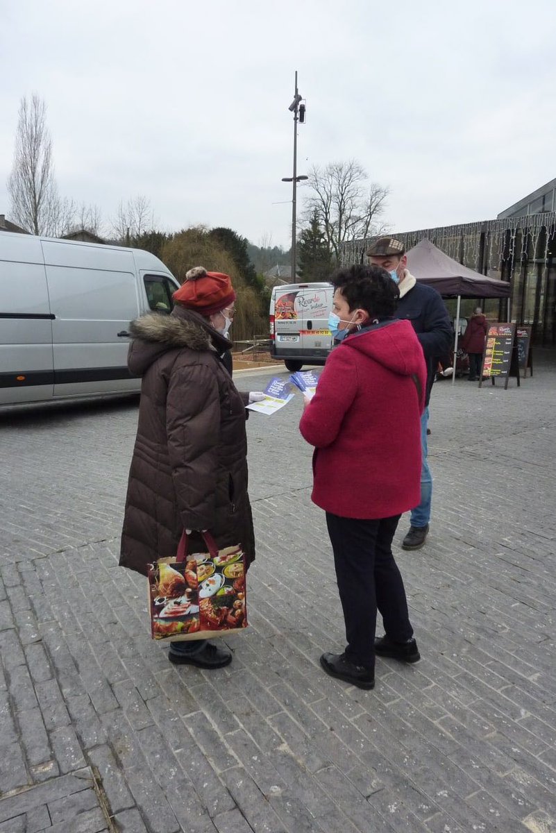 LREM55's tweet photo. 💪 Qui dit nouvelle année, dit reprise de notre mobilisation ! 

✅ Tractage

✅ Boitage 

✅ Collage 

👍🏻Merci à tous pour votre accueil et la qualité de nos échanges 

⬇️ Envie de vous engager et de nous rejoindre ? 

➡️ https://t.co/DKocAWkuBk

A bientôt sur le terrain ! https://t.co/KrXIyknZn1