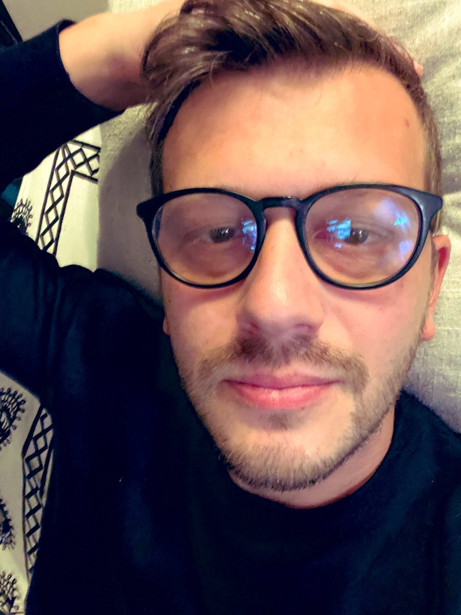 RaccontiD's tweet photo. Pensavo fosse Venerdì sera… 😅 https://t.co/EQxnquTg7N