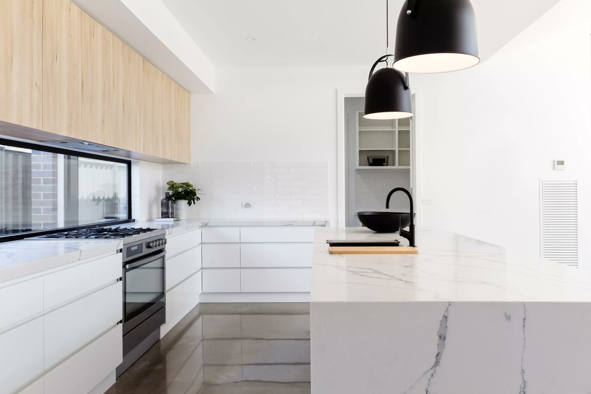 SoShoreHomes's tweet photo. Your #kitchen countertops deserve the best, consider these options when putting them in. #homerenovation  https://t.co/aMhURg4sRp https://t.co/VS1o6CFgIT