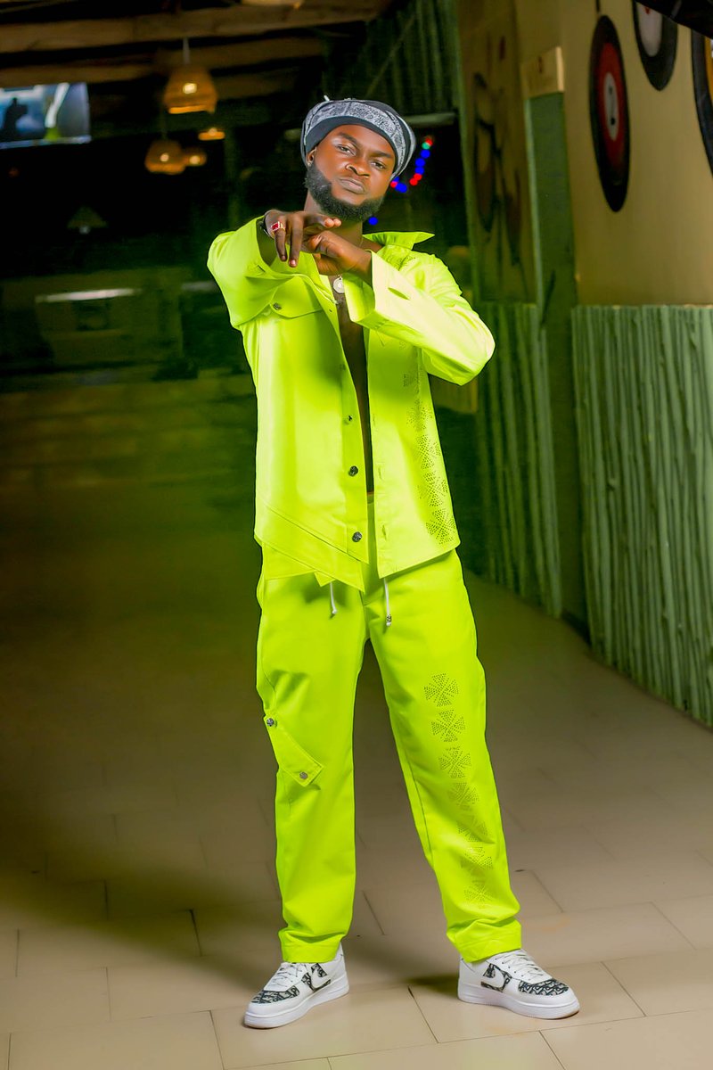 Wikidofficial's tweet photo. New released photos ahead of my releases this year

Swipe>>>>> to see

Stay for more updates 

Designer @smart_thread_kloset
Photographer @highpoint_photograph

.
.
#whikidinvasion
#onthelowgh
#olordofmercy
#angelicvocalist https://t.co/kXseX3tNJd