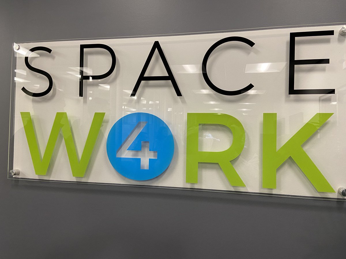 LakevilleMiller's tweet photo. First 2022 @LakevilleChambr ribbon cutting in the books! Space4Work meets the growing co-working space need in @CityOfLakeville. Welcome and good luck! #positionedtothrive https://t.co/tGC4STIJTR