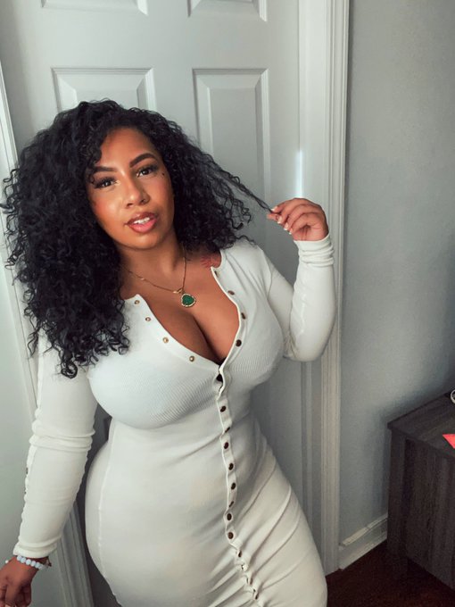 Something about her 🤍 https://t.co/zz9vdJ3SWP