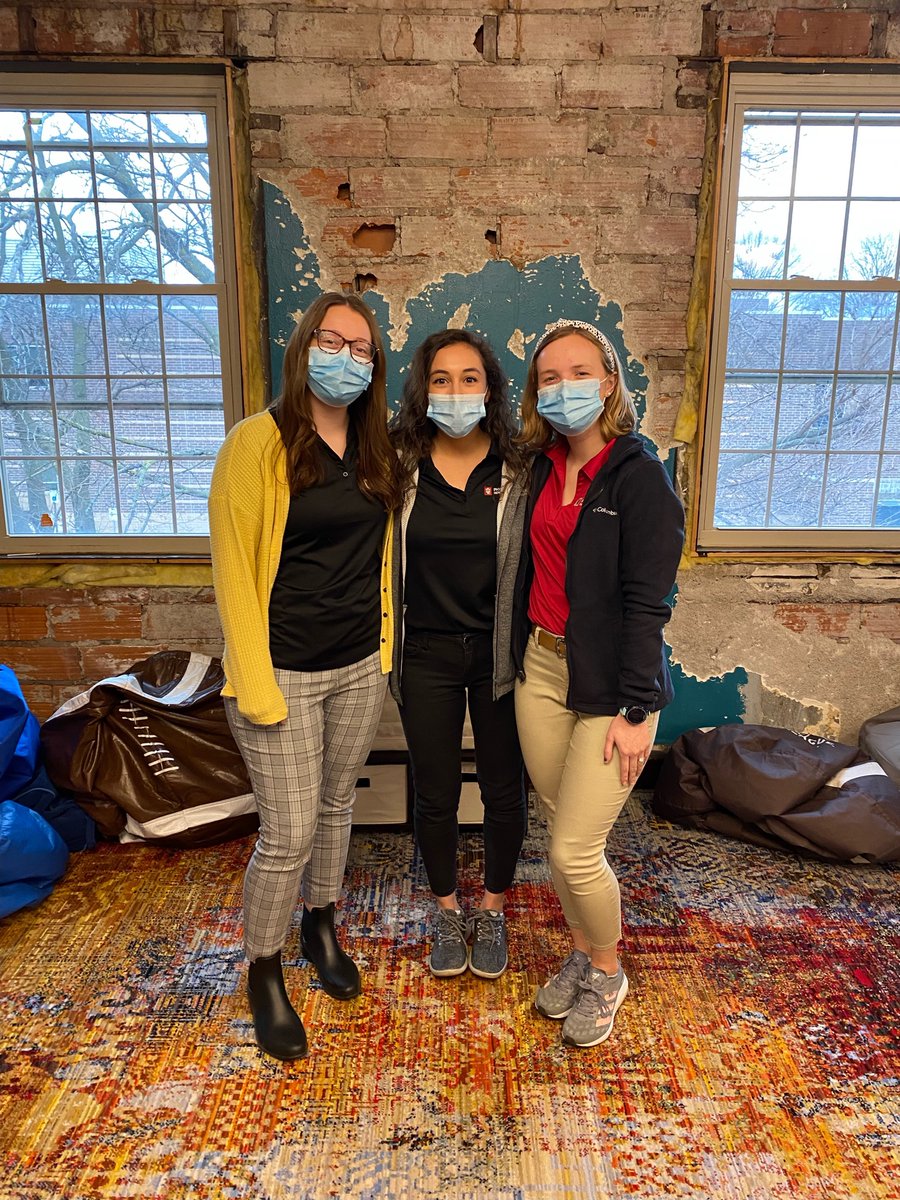 iupt_iusoc's tweet photo. The IU SOC gives IU physical therapy students the opportunity to collaborate with each other, as well as faculty to provide free care to the community! https://t.co/EzvLVZ833J