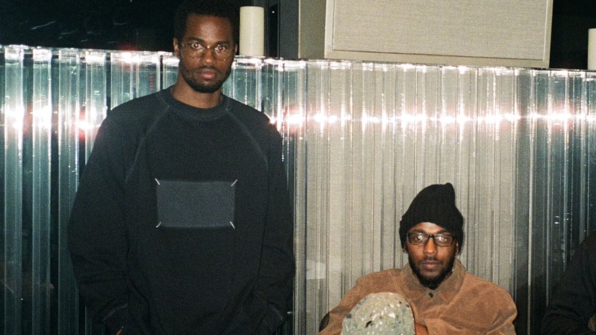 PigsAndPlans's tweet photo. Kendrick Lamar is partnering with South Park creators Matt Stone and Trey Parker on a new comedy film. It'll be produced by Kendrick and Dave Free under pgLang and co-produced by Stone and Parker. 

More info: https://t.co/CBdr3rn4ea https://t.co/ZRaYSTMD8g