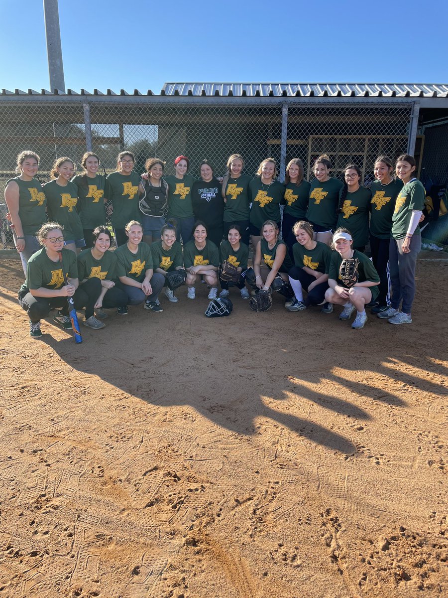 RF Softball tweet media