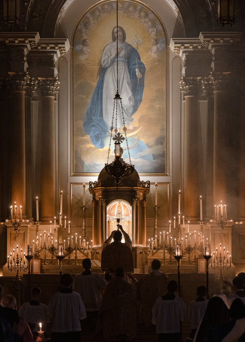 CarolBV7's tweet photo. Viva Cristo Rey https://t.co/2yVcoVEvCy